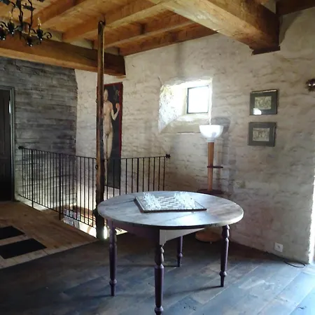 Сasa de vacaciones On A Beautiful Medieval Estate *