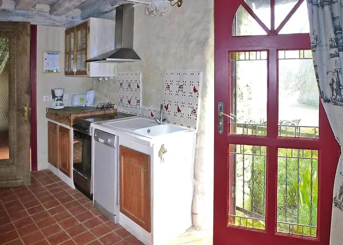 펜션 On A Beautiful Medieval Estate