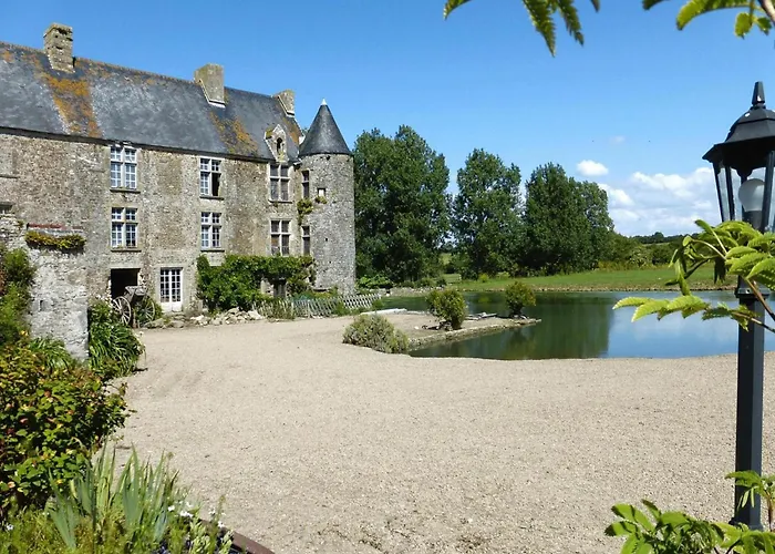 On A Beautiful Medieval Estate 펜션